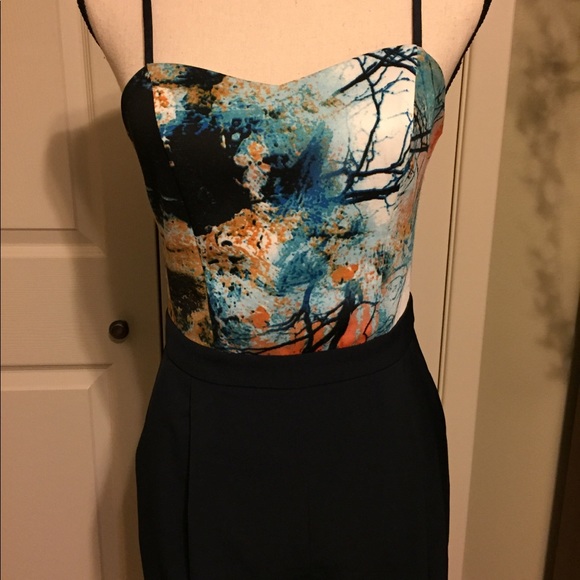 Jumpsuit size small - Picture 2 of 6